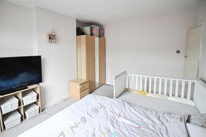 2 bed Terraced for sale Image 9
