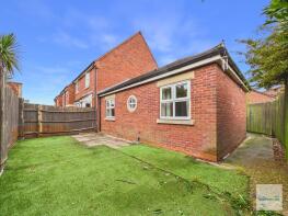 16, Winifred Street, Nottingham NG15 7RX