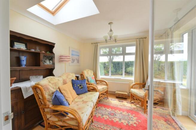 4 bed Not Specified to rent Image 12