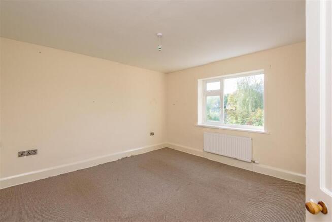 27 North Road, Builth Wells,-26.jpg