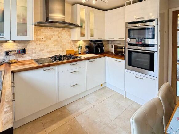 2 bed Semi-Detached for sale Image 10