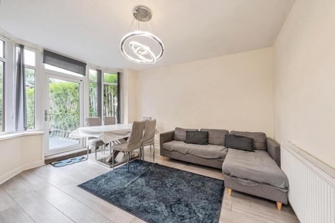 3 bed Semi-Detached for sale Image 7