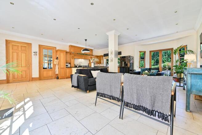 Kitchen/Living/Dining