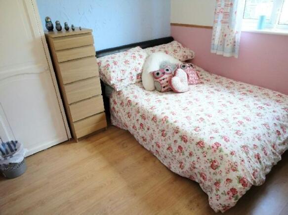 2nd Photo of Bed 2