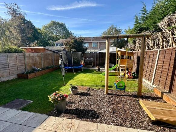 WhatsApp Image 2025-09-29 at 13.24.54_93267006.jpg