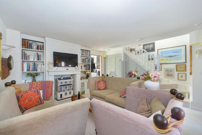 Sitting/Dining Room
