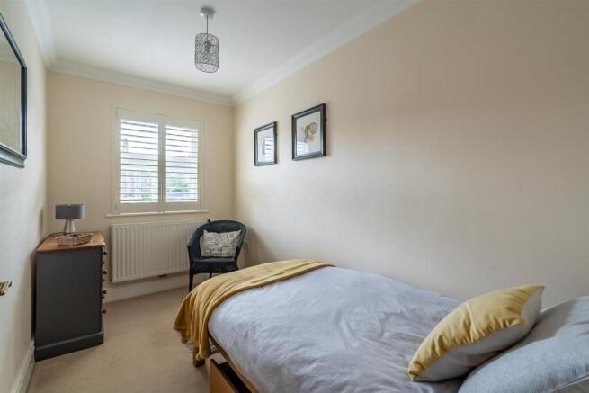 4 bed Town House for sale Image 10