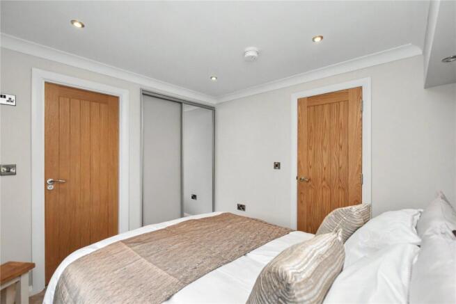 2 bed Bungalow for sale Image 12