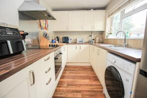 31, Woodland Close, Southampton SO18 5RD