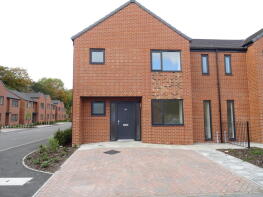14, Magnalls Fold Close, Manchester M28 7HJ