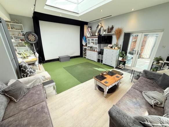 Games Room/Sitting Room