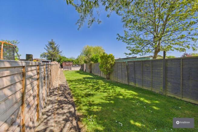 Halse Road, Brackley, NN13 photo 4