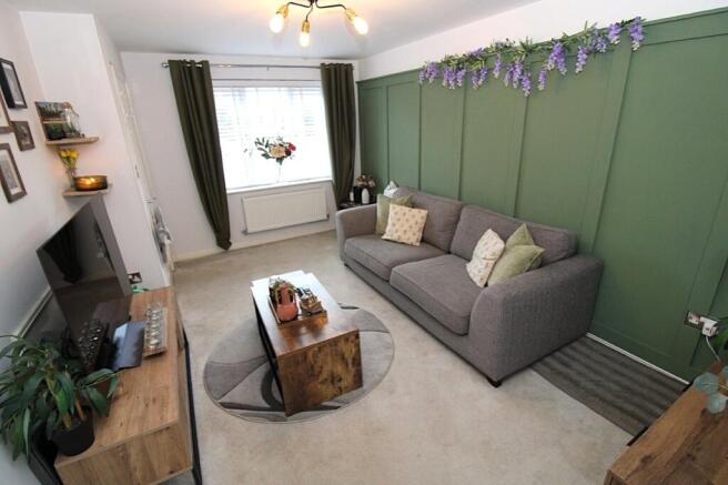 3 bed Semi-Detached for sale Image 4