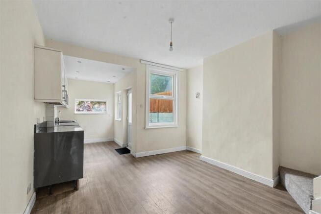 Dining Room_1.jpeg