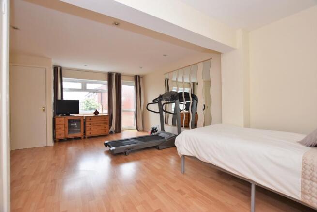Bedroom/Lounge