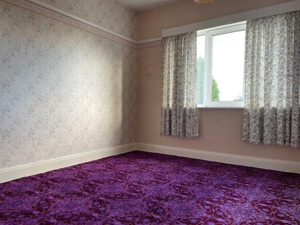 10 Harewood bedroom 3.jpg