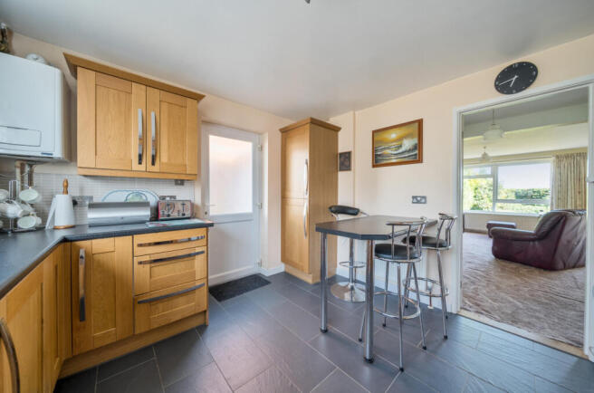 1330127-13-6883ba...