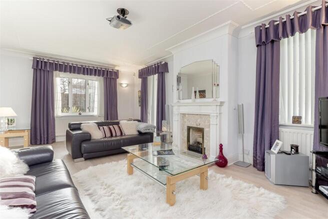 4 bed Detached for sale Image 5