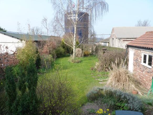 Photo 12