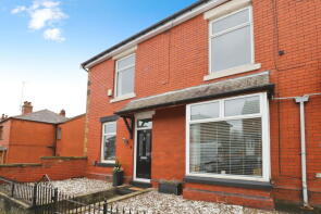 18, Ryecroft Avenue, Bury BL8 3LX