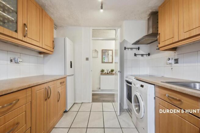 Fairfield Road, Woodford Green, IG8 photo 4