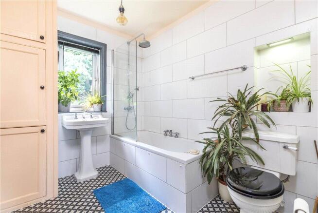 3 bed Semi-Detached for sale Image 12