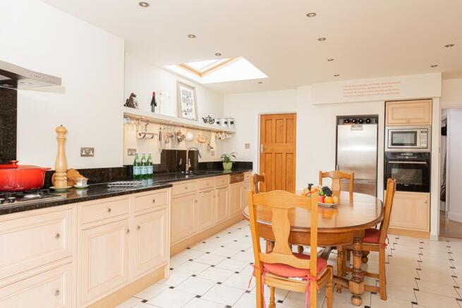 (Rightmove) 19.jpg