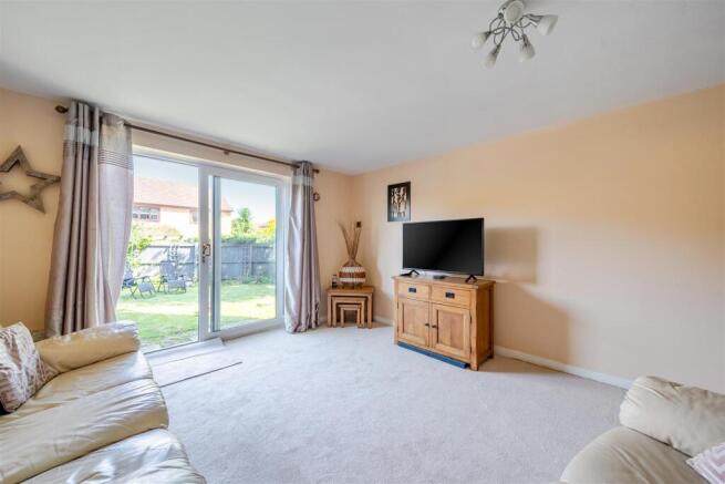 Birbeck Drive, Madeley, Telford photo 4
