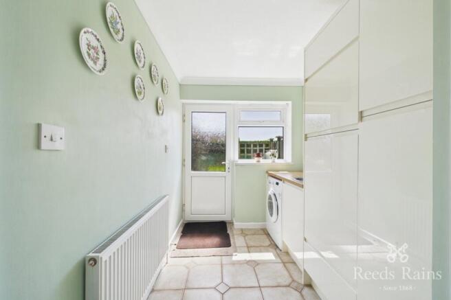 3 bed Bungalow for sale Image 11