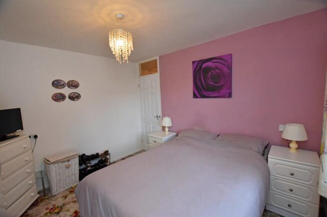 2 bed Apartment for sale Image 7