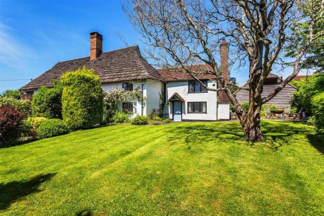 house. estate agency Bucks Green Snoxall