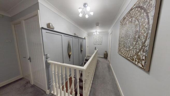 4 bed Detached for sale Image 12