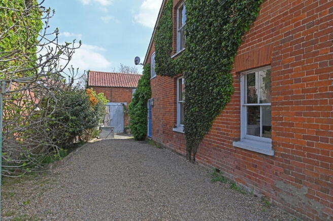 Photo 29