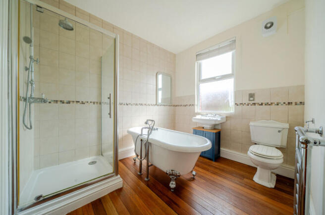 2 bed Terraced for sale Image 8