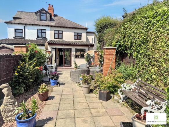 3 bed Semi-Detached for sale Image 12