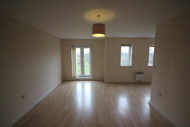 2 bed Flat to rent Image 4
