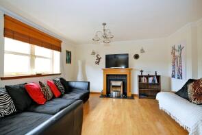 9, Albury Mansions, Aberdeen AB11 6TJ