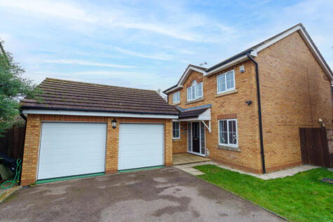 Baker Court, Thrapston, NN14