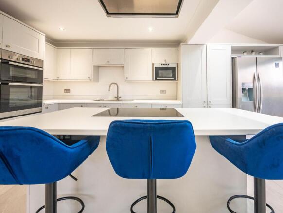 Kitchen / Lounge / Diner / Family Room