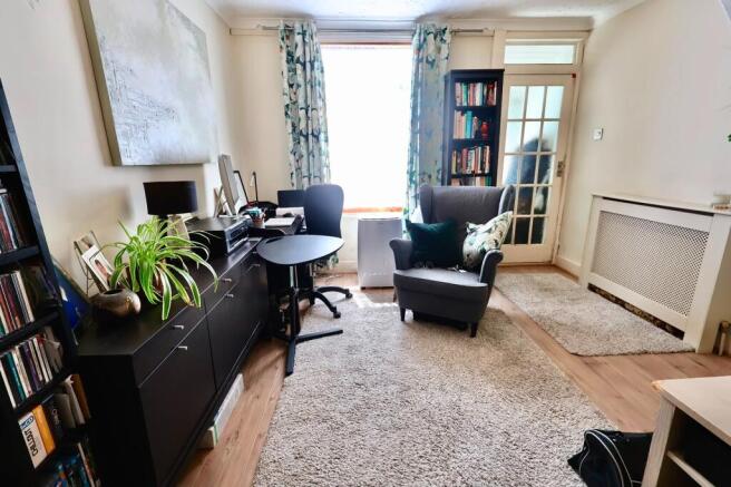 Sanderstead Road, Orpington, BR5 4AE photo 3