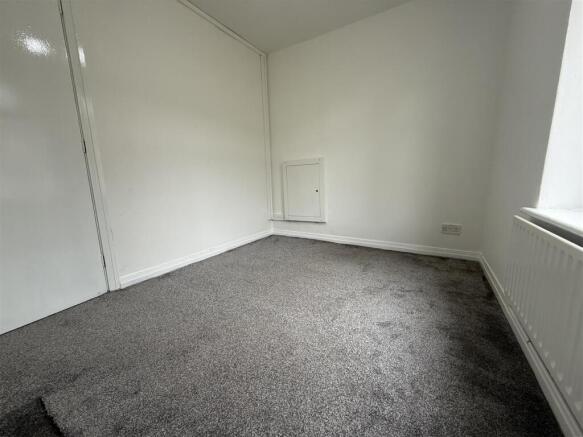 2 bed Apartment for sale Image 9
