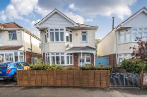 54, Claremont Crescent, Southampton SO15 4GQ