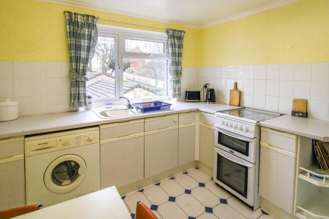 3 bed Apartment for sale Image 10