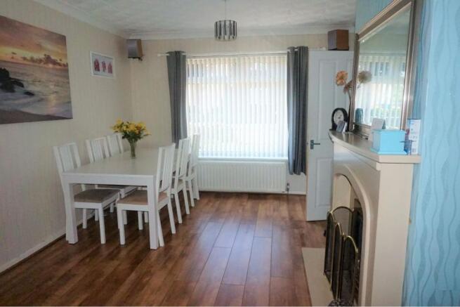 Lounge/Dining Room