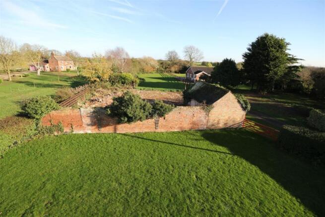 BUILDING PLOT