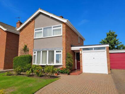 St. Peters Close, Henley, Ipswich, Suffolk, IP6