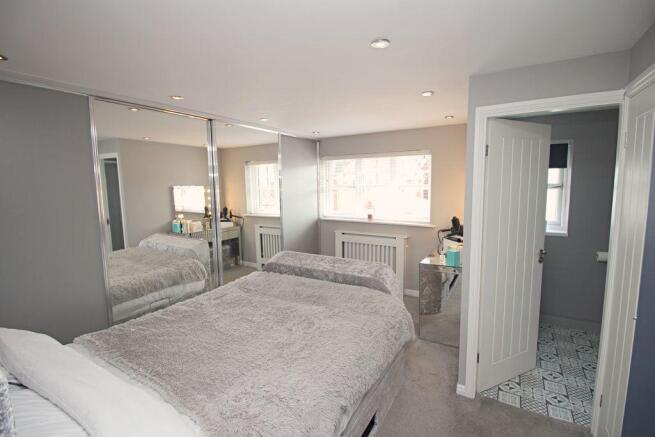 Master Bedroom With En-Suite