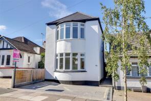 93, Woodfield Park Drive, Leigh-on-sea SS9 1LN