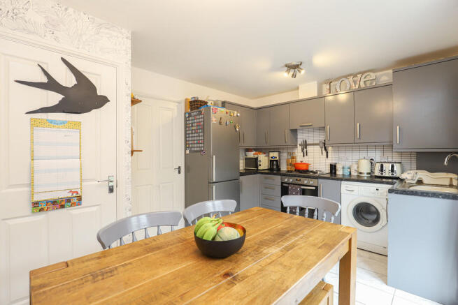 Kitchen & Din...