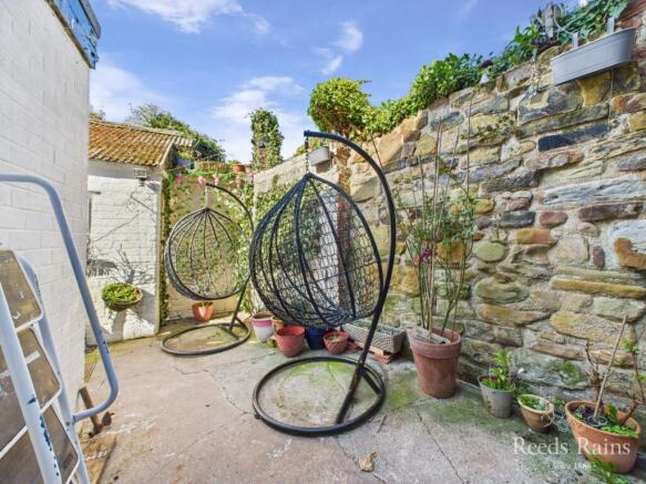 2 bed Terraced for sale Image 12